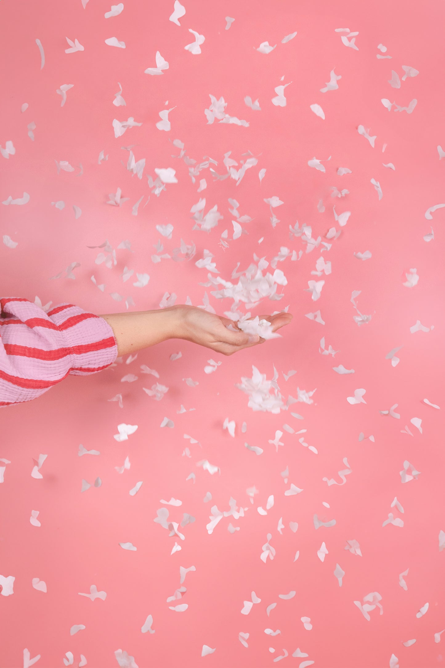 Tun confetti, fluturi albi, 20cm